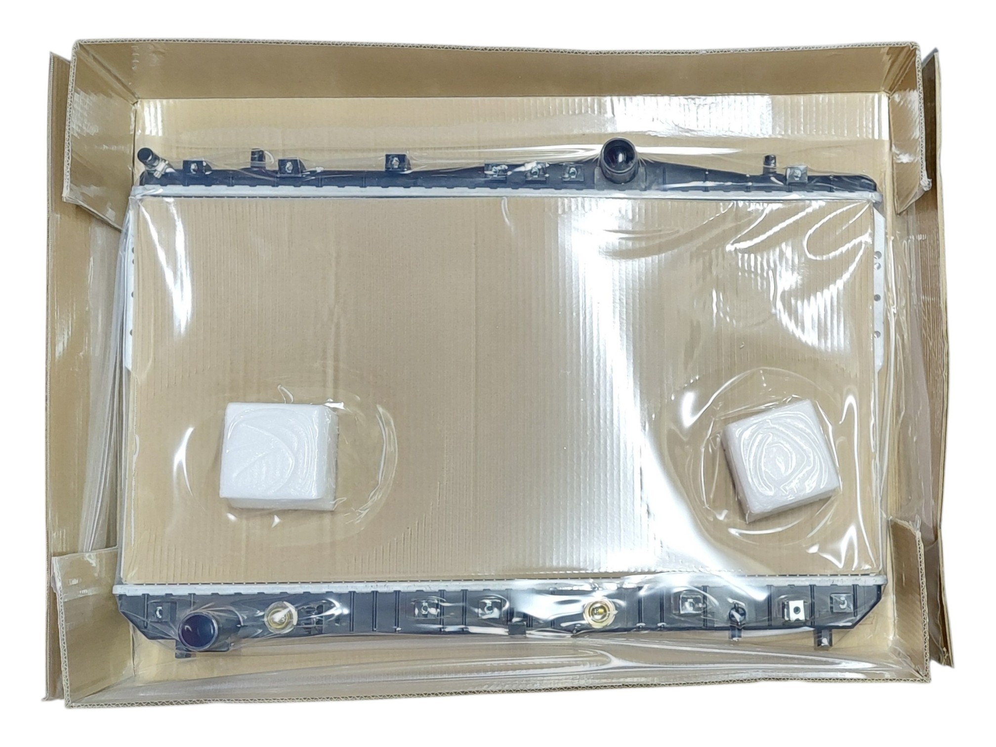 Radiador Chevrolet optra / chevrolet vivant Automatico OEM: 96553423 | Nuevo - Imagen 2